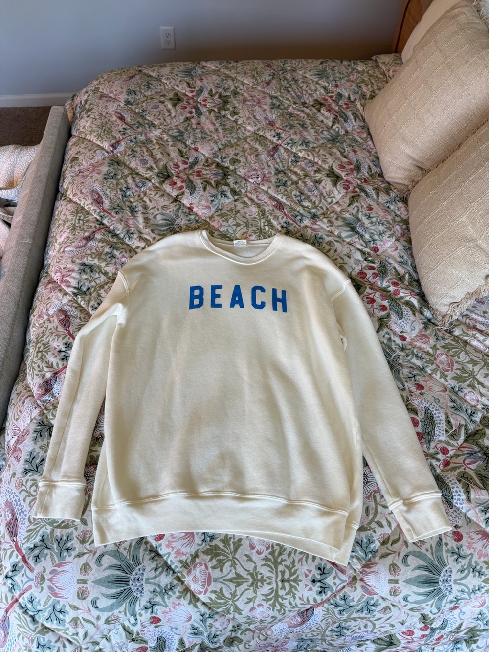Cream 'Beach' Crewneck Sweatshirt